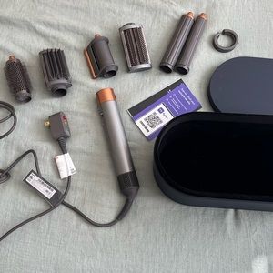 COPY - Dyson Airwrap